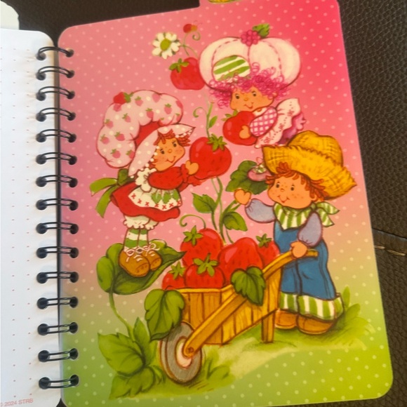 Notebook - Picture 5 of 8